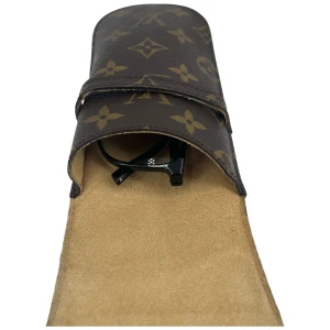 Louis Vuitton Glasses Case Lunettes Rabat Monogram Canvas Louis Vuitton Louis Vuitton 28 Louis Vuitton Glasses Case Lunettes Rabat Monogram Canvas Louis Vuitton Louis Vuitton 28