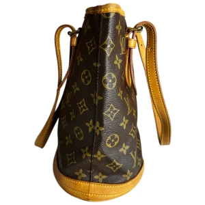 Louis Vuitton Bucket PM Monogram Canvas Carrier bags Louis Vuitton 22