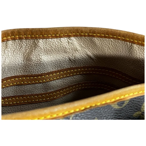 Louis Vuitton Bucket PM Monogram Canvas Carrier bags Louis Vuitton 13