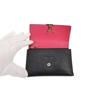 Louis Vuitton Capucines Compact Wallet Louis Vuitton Louis Vuitton 24