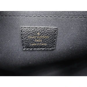 Louis Vuitton Daily Pouch Handbags Louis Vuitton 25