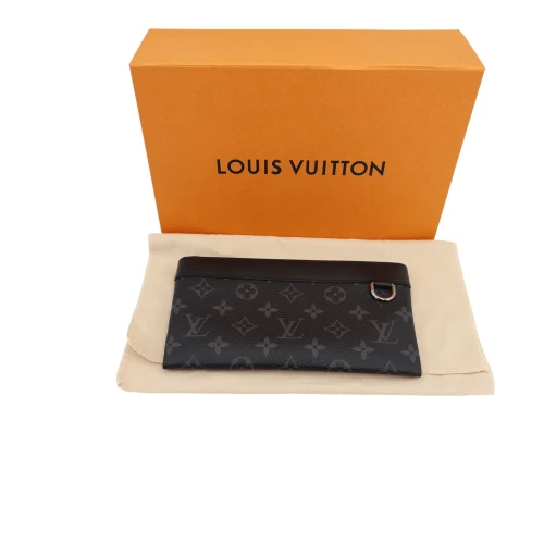 Louis Vuitton Discovery Pochette PM For men Louis Vuitton 2 Louis Vuitton Discovery Pochette PM For men Louis Vuitton 2