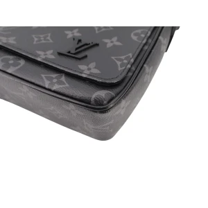 Louis Vuitton District PM Für Herren Louis Vuitton 24