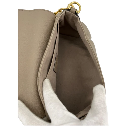 Louis Vuitton Favorite Monogram Empreinte Bicolor Tourterelle Carrier bags Louis Vuitton 20