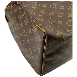 Louis Vuitton Keepall 50 Monogram Canvas Carrier bags Louis Vuitton 23 Louis Vuitton Keepall 50 Monogram Canvas Carrier bags Louis Vuitton 23