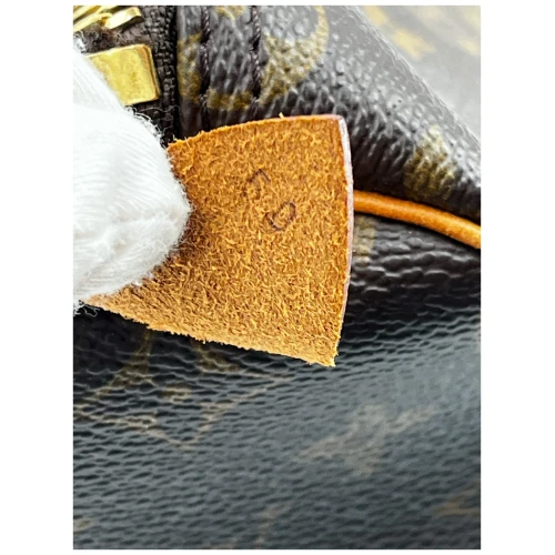 Louis Vuitton Keepall 50 Monogram Canvas Carrier bags Louis Vuitton 15 Louis Vuitton Keepall 50 Monogram Canvas Carrier bags Louis Vuitton 15