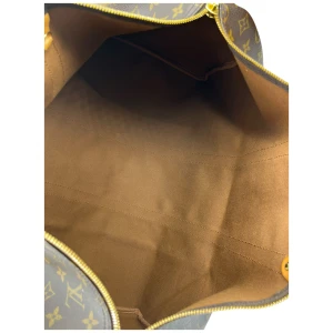 Louis Vuitton Keepall 50 Monogram Canvas Carrier bags Louis Vuitton 30 Louis Vuitton Keepall 50 Monogram Canvas Carrier bags Louis Vuitton 30
