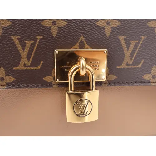 Louis Vuitton Marignan Monogram Canvas Carrier bags Louis Vuitton 14 Louis Vuitton Marignan Monogram Canvas Carrier bags Louis Vuitton 14