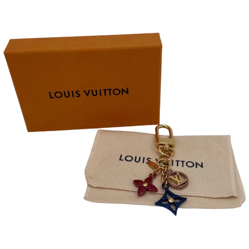 Louis Vuitton Nanogram prívesok na kľúče a ozdoba na tašku Louis Vuitton Louis Vuitton 4