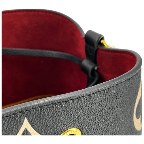 Louis Vuitton NéoNoé MM Bicolor Empreinte Carrier bags Louis Vuitton 18 Louis Vuitton NéoNoé MM Bicolor Empreinte Carrier bags Louis Vuitton 18