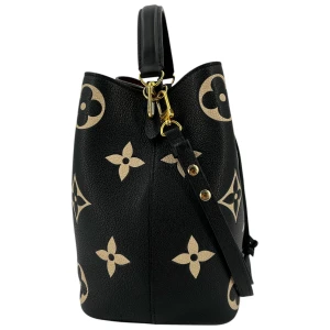 Louis Vuitton NéoNoé MM Bicolor Empreinte Carrier bags Louis Vuitton 31 Louis Vuitton NéoNoé MM Bicolor Empreinte Carrier bags Louis Vuitton 31