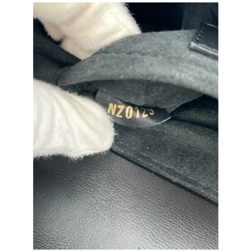 Louis Vuitton New Wave Chain PM Black Carrier bags Louis Vuitton 24