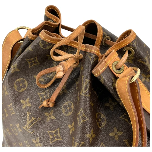 Louis Vuitton Sac Noe Grand Monogram Canvas Carrier bags Louis Vuitton 23 Louis Vuitton Sac Noe Grand Monogram Canvas Carrier bags Louis Vuitton 23