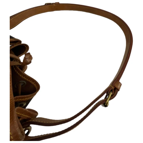 Louis Vuitton Sac Noe Grand Monogram Canvas Carrier bags Louis Vuitton 17 Louis Vuitton Sac Noe Grand Monogram Canvas Carrier bags Louis Vuitton 17