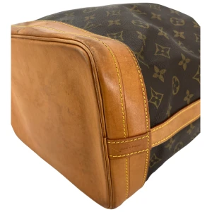 Louis Vuitton Sac Noe Grand Monogram Canvas Carrier bags Louis Vuitton 42 Louis Vuitton Sac Noe Grand Monogram Canvas Carrier bags Louis Vuitton 42