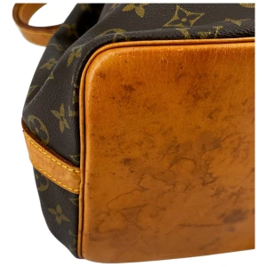 Louis Vuitton Sac Noe Petit Monogram Canvas Carrier bags Louis Vuitton 32 Louis Vuitton Sac Noe Petit Monogram Canvas Carrier bags Louis Vuitton 32