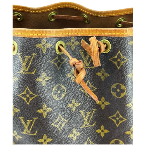 Louis Vuitton Sac Noe Petit Monogram Canvas Carrier bags Louis Vuitton 21 Louis Vuitton Sac Noe Petit Monogram Canvas Carrier bags Louis Vuitton 21