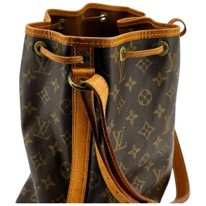 Louis Vuitton Sac Noe Petit Monogram Canvas Carrier bags Louis Vuitton 44 Louis Vuitton Sac Noe Petit Monogram Canvas Carrier bags Louis Vuitton 44
