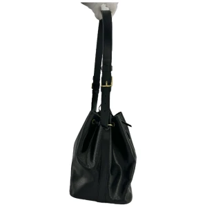 Louis Vuitton Sac Noe Petit Epi Black Carrier bags Loui Vuitton M59012 32 Louis Vuitton Sac Noe Petit Epi Black Carrier bags Loui Vuitton M59012 32