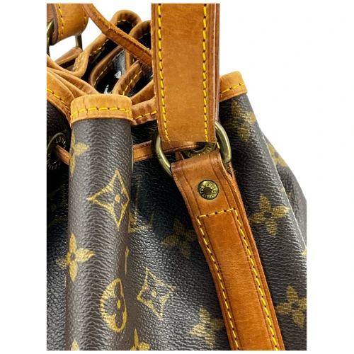 Louis Vuitton Sac Noe Petit Monogram Canvas Carrier bags Louis Vuitton 15