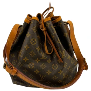 Louis Vuitton Sac Noe Petit Monogram Canvas Carrier bags Louis Vuitton 21