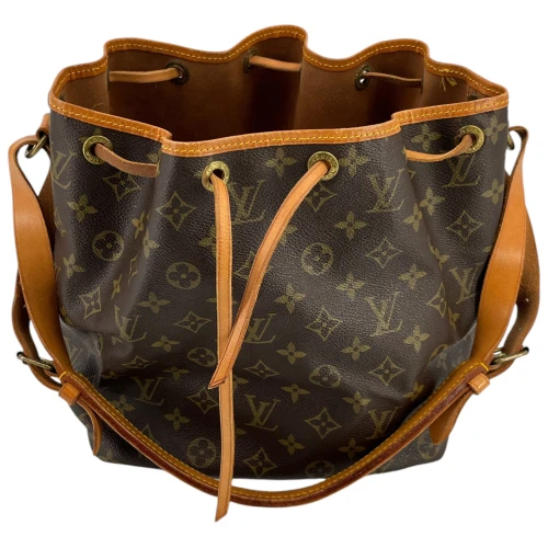 Louis Vuitton Sac Noe Petit Monogram Canvas Carrier bags Louis Vuitton 25 Louis Vuitton Sac Noe Petit Monogram Canvas Carrier bags Louis Vuitton 25