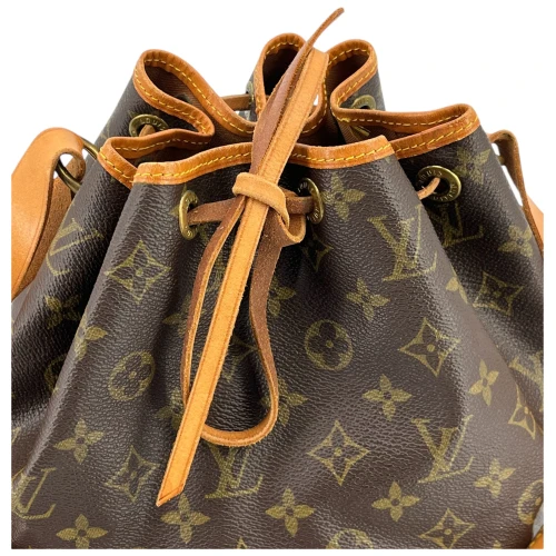 Louis Vuitton Sac Noe Petit Monogram Canvas Carrier bags Louis Vuitton 24 Louis Vuitton Sac Noe Petit Monogram Canvas Carrier bags Louis Vuitton 24