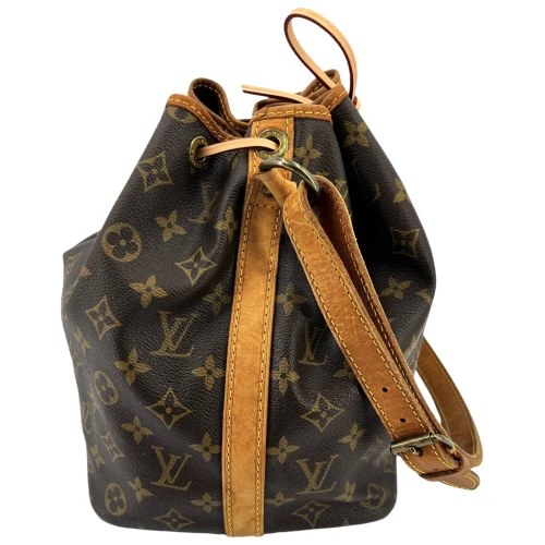 Louis Vuitton Sac Noe Petit Monogram Canvas Carrier bags Louis Vuitton 5 Louis Vuitton Sac Noe Petit Monogram Canvas Carrier bags Louis Vuitton 5