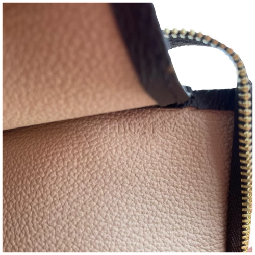 Louis Vuitton Poche Toilette 26 Tahitienne St. Tropez Limited editions Louis Vuitton 12