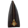 Louis Vuitton Poche Cosmetique V Turquesa Pequenos Artigos de Couro Louis Vuitton 12 Louis Vuitton Poche Cosmetique V Turquesa Pequenos Artigos de Couro Louis Vuitton 12