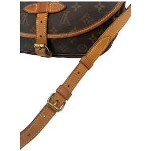 Louis Vuitton Saumur 30 Monogram Canvas Carrier bags Louis Vuitton 59 Louis Vuitton Saumur 30 Monogram Canvas Carrier bags Louis Vuitton 59