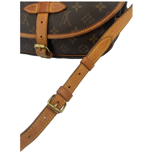 Louis Vuitton Saumur 30 Monogram Canvas Carrier bags Louis Vuitton 31 Louis Vuitton Saumur 30 Monogram Canvas Carrier bags Louis Vuitton 31