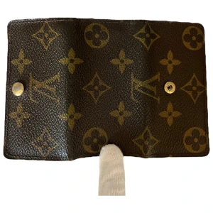 Louis Vuitton Key Holder Monogram Canvas