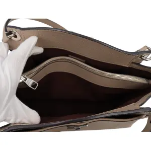 Louis Vuitton Sèvres Carrier bags Louis Vuitton 38 Louis Vuitton Sèvres Carrier bags Louis Vuitton 38