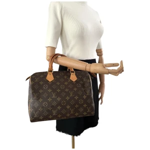 Louis Vuitton Speedy 30 Monogram Canvas Handtaschen Louis Vuitton 19 Louis Vuitton Speedy 30 Monogram Canvas Handtaschen Louis Vuitton 19