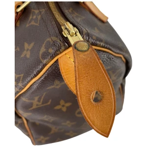 Louis Vuitton Speedy 25 Monogram Canvas Carrier bags Louis Vuitton 23 Louis Vuitton Speedy 25 Monogram Canvas Carrier bags Louis Vuitton 23