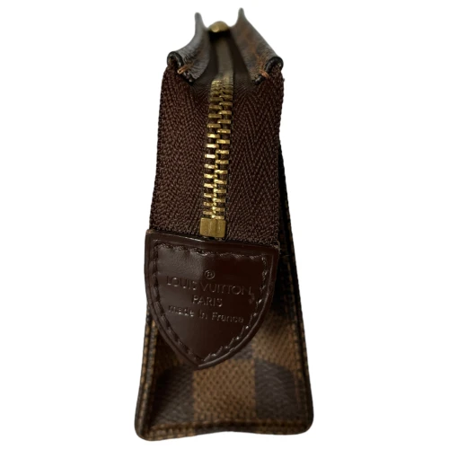 Louis Vuitton Poche Toilette 15 Damier Ebene Malá kožená galantéria Louis Vuitton 3 Louis Vuitton Poche Toilette 15 Damier Ebene Malá kožená galantéria Louis Vuitton 3