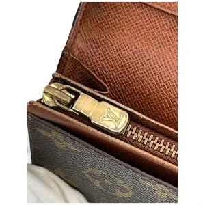 Louis Vuitton Tresor Monogram Canvas Wallet Louis Vuitton Louis Vuitton 41