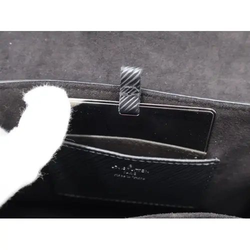 Louis Vuitton Twist MM Handbags Louis Vuitton 17