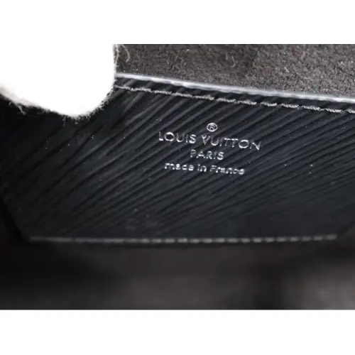 Louis Vuitton Twist MM Handbags Louis Vuitton 16