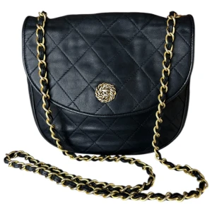 Chanel Vintage Bag Chanel Chanel 18