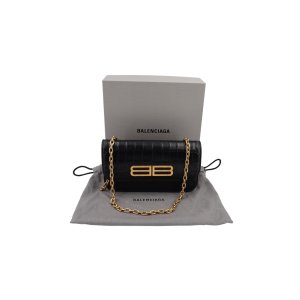 Balenciaga Gossip Wallet on Chain Balenciaga Balenciaga 18 Balenciaga Gossip Wallet on Chain Balenciaga Balenciaga 18