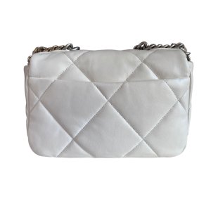 Chanel 19 Small Cremeweiß