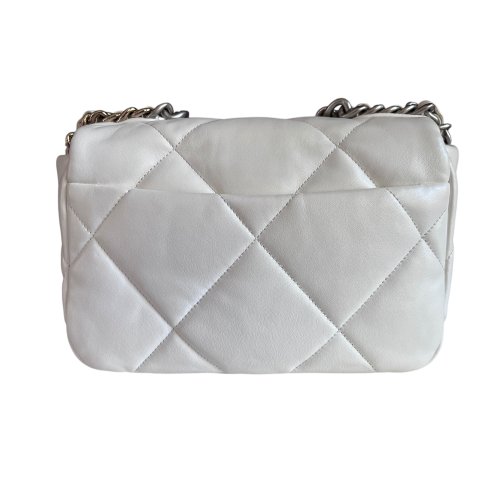 Chanel 19 Small Cremeweiß