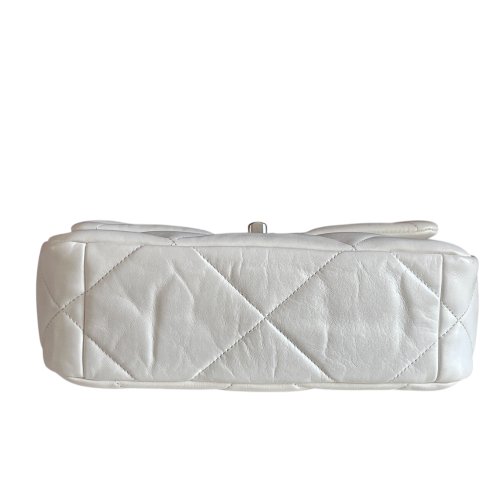 Chanel 19 Small Cremeweiß
