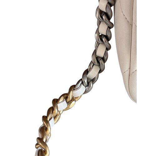 Chanel 19 Small Cremeweiß