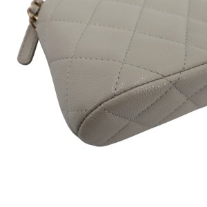 Chanel Classic Clutch Hellgrau Chanel Chanel 24