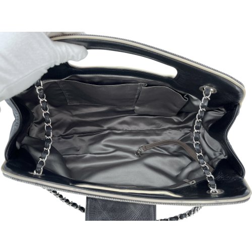 Chanel Mademoiselle East West