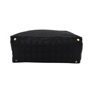 Chanel New Travel Line Tote Medium Chanel Chanel 26