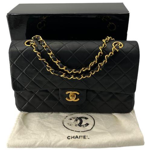 Chanel, Timeless, Chanel Classic double flap bag medium, gold hardware